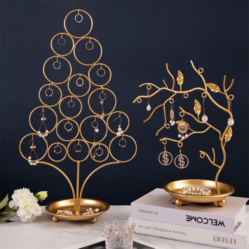 Prispôsobený organizér na šperky